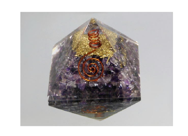 PIRAMIDE_ORGONITE_7x7cm_AMATISTA_Prominer_Minerales-david-escalante